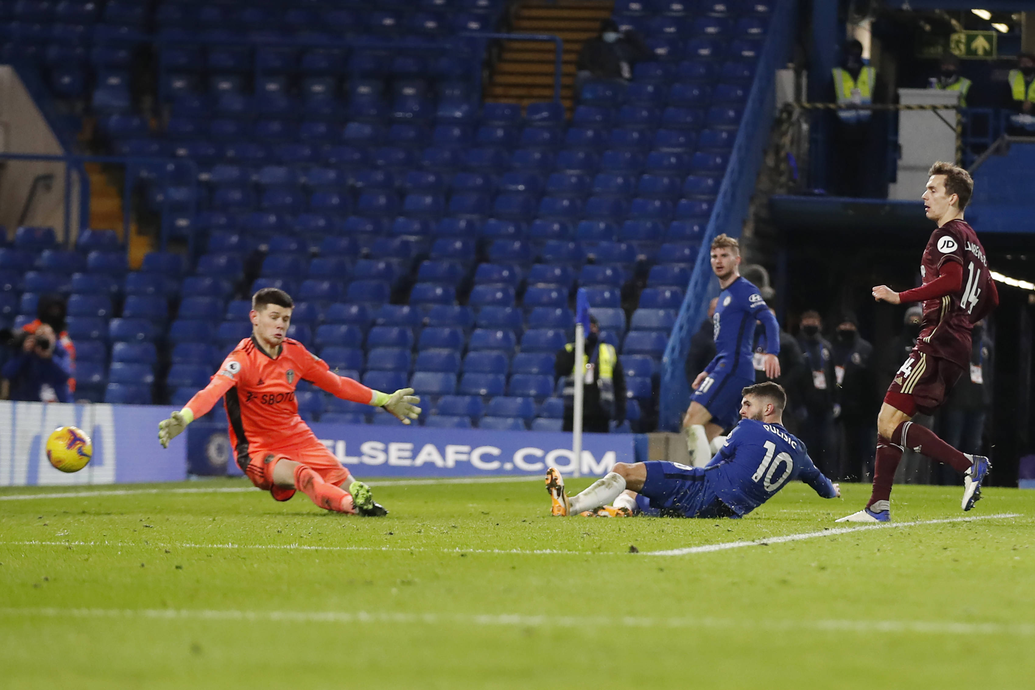 本人及俱乐 本人及俱乐